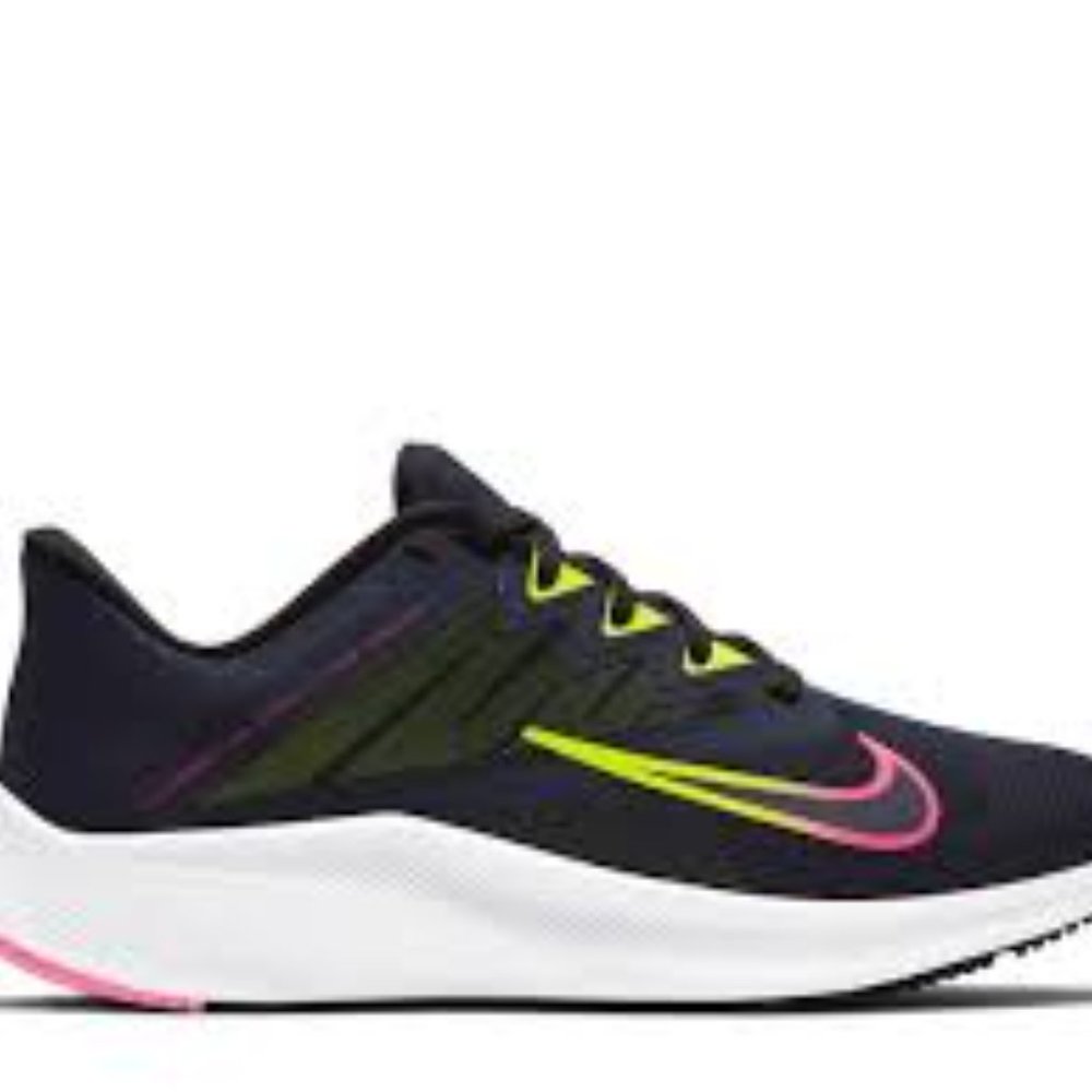 NIKE QUEST 3